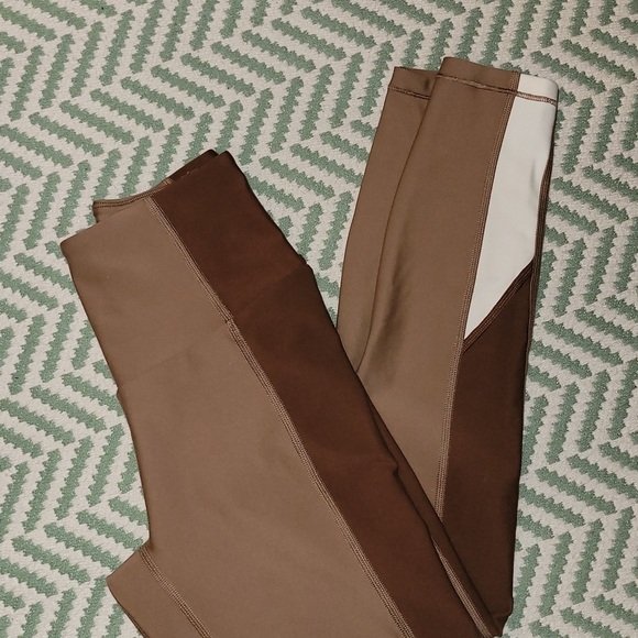 Abercrombie & Fitch YPB ScultLUX 7/8 High Waisted Leggings XS NWOT - Picture 5 of 7